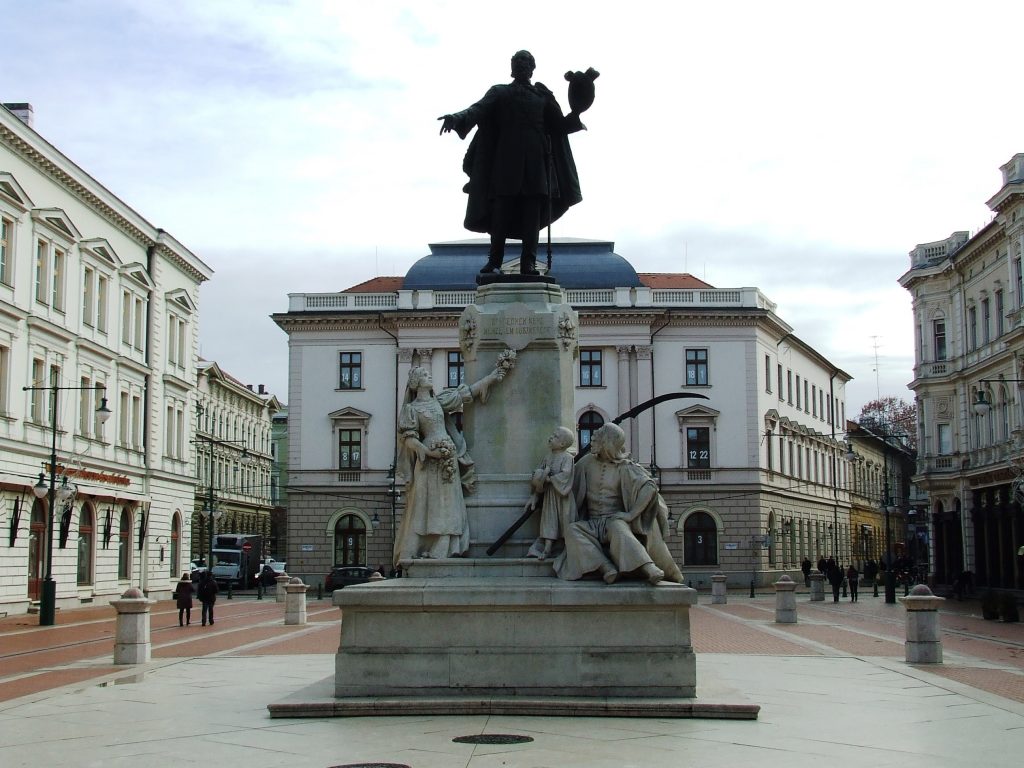 Wie erreiche ich Szeged?